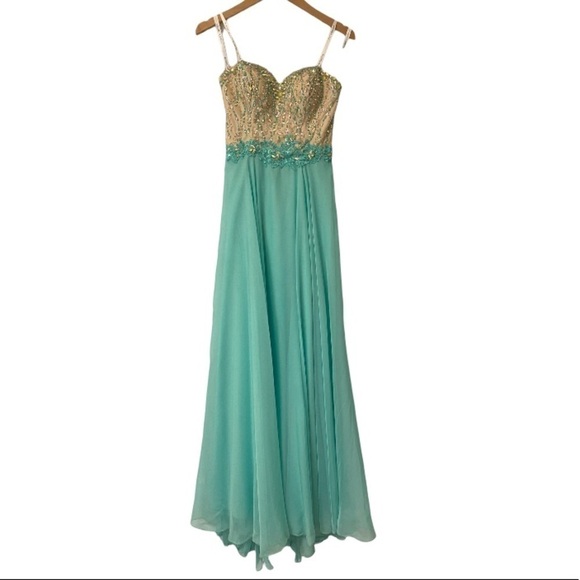 Beaded Prom Dress Size 2 - Picture 3 of 14